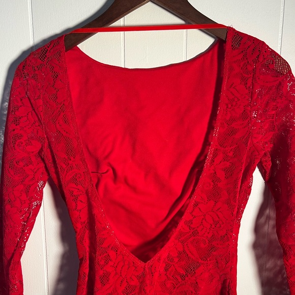 Red Dress - Picture 4 of 6